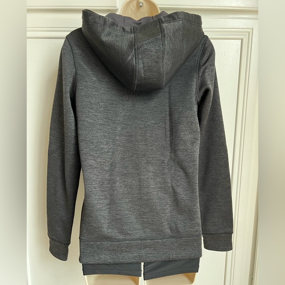 Adidas Black Climawarm Training Jacket fleece lined with thumb-holes. Size XS - Picture 2 of 7